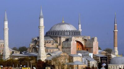 Bugün, 10 Temmuz 2025, Ayasofya-i Kebir Cami-i Şerifi’nin yeniden ibadete