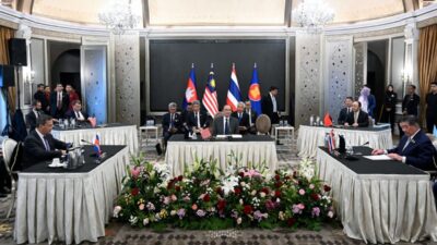 Kamboçya ile Tayland arasında beş gündür süren sınır çatışmalarına son