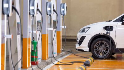 Türkiye’nin elektrikli araç dönüşümünde önemli bir eşik aşıldı. Ülke genelindeki