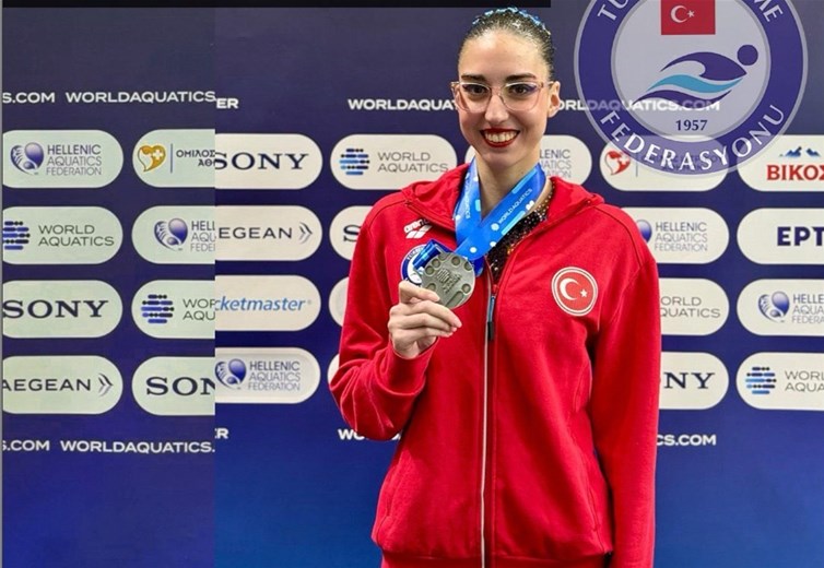   Gençlik ve Spor Bakanı Dr. Osman Aşkın Bak, Yunanistan’ın