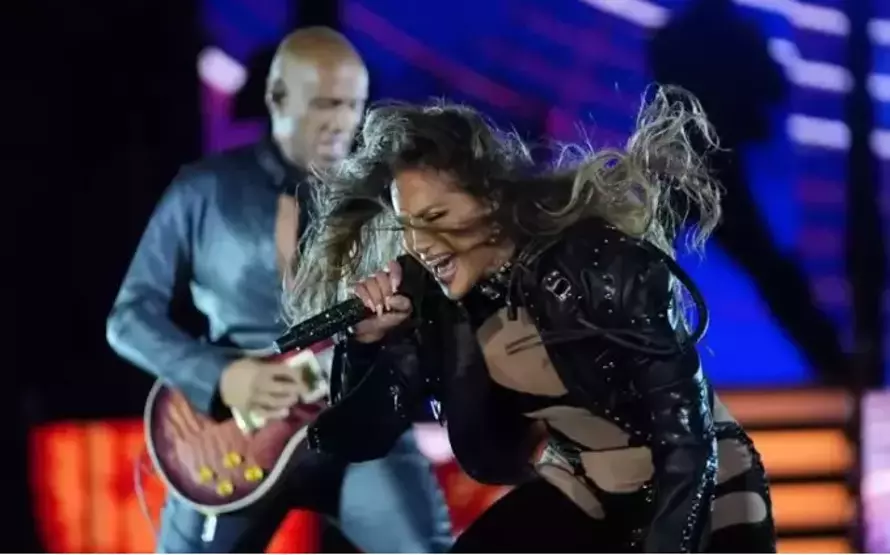 Dünya starı Jennifer Lopez, 6 yıl aradan sonra Türkiye’deki hayranlarıyla
