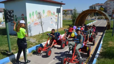 &nbsp; “Çocuk Trafik Eğitim Parkı”nda 16 Binden Fazla Öğrenciye Güvenli
