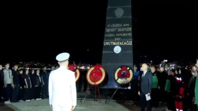 GÖLCÜK – Türkiye’yi derinden sarsan 17 Ağustos 1999 Marmara Depremi’nin