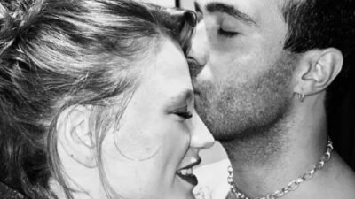 Son dönemde haklarında ayrılık dedikoduları çıkan Mert Demir ve Serenay