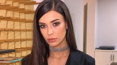 Son dönemin popüler oyuncularından Devrim Özkan, sosyal medya hesabından yaptığı