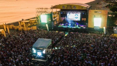 Türkiye’nin en köklü ve en büyük müzik festivallerinden Zeytinli Rock