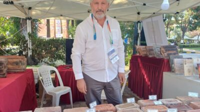 Nevra UÇKAÇ/İZMİR, – ÇANAKKALE’de Avukat Ahmet Uslu (65), yaklaşık 40