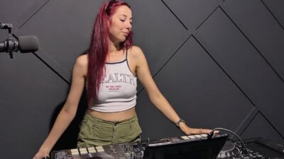 Mutlu YUCA/BOLU, – BOLU’da DJ’lik yapan ve hata sonu nişanlanan