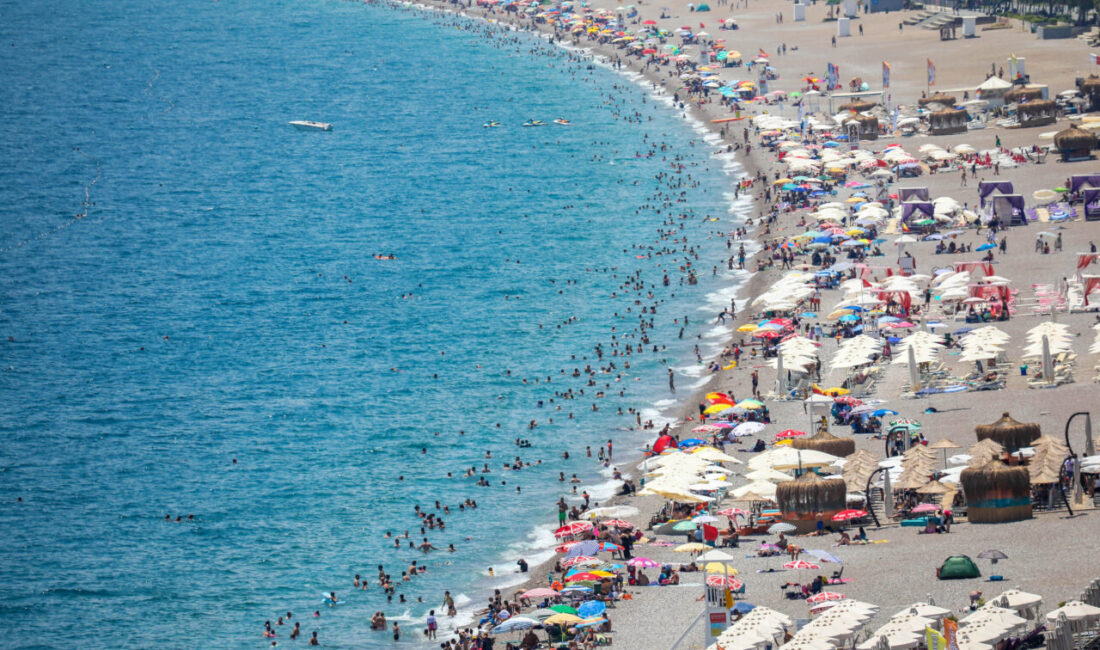Mehmet ÇINAR/ANTALYA, – TURİZMCİ Recep Yavuz, 2025 yılının dünya turizminde