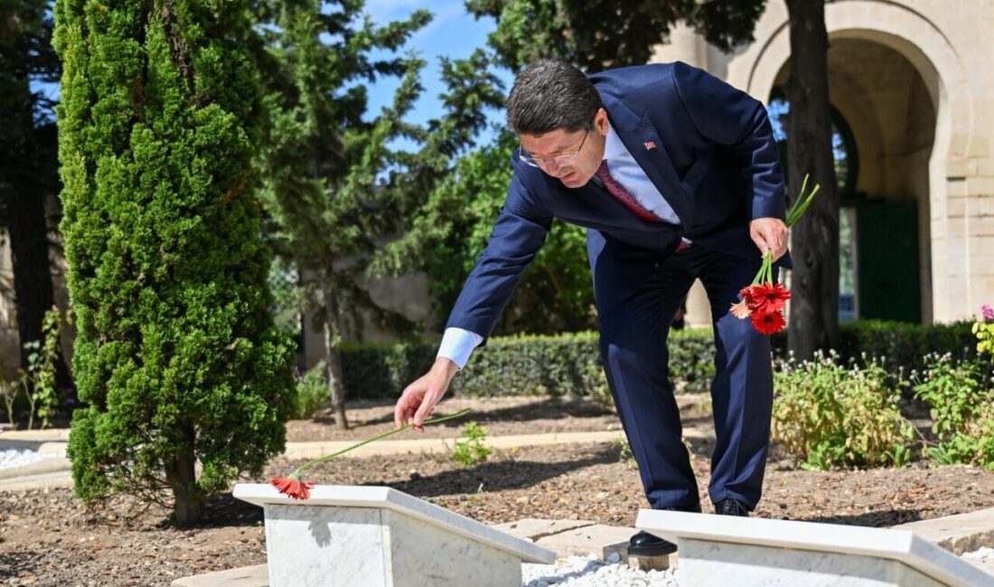 Adalet Bakanı Tunç, Malta Türk Şehitliği’ni ziyaret etti MALTA, – ADALET Bakanı Yılmaz Tunç, Avrupa Konseyi Adalet Bakanları