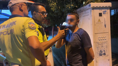 Melek FIRAT/AYDIN, – AYDIN’da Tufan Ç.’nin (44) kullandığı otomobil, 3