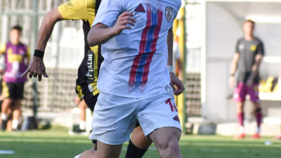 İZMİR, – 2’nci Lig Beyaz Grup’ta mücadele eden Altınordu, 2025-2026