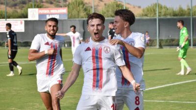 Mustafa KÖPRÜLÜ / İZMİR, – 2’nci Lig Beyaz Grup’ta oynadığı