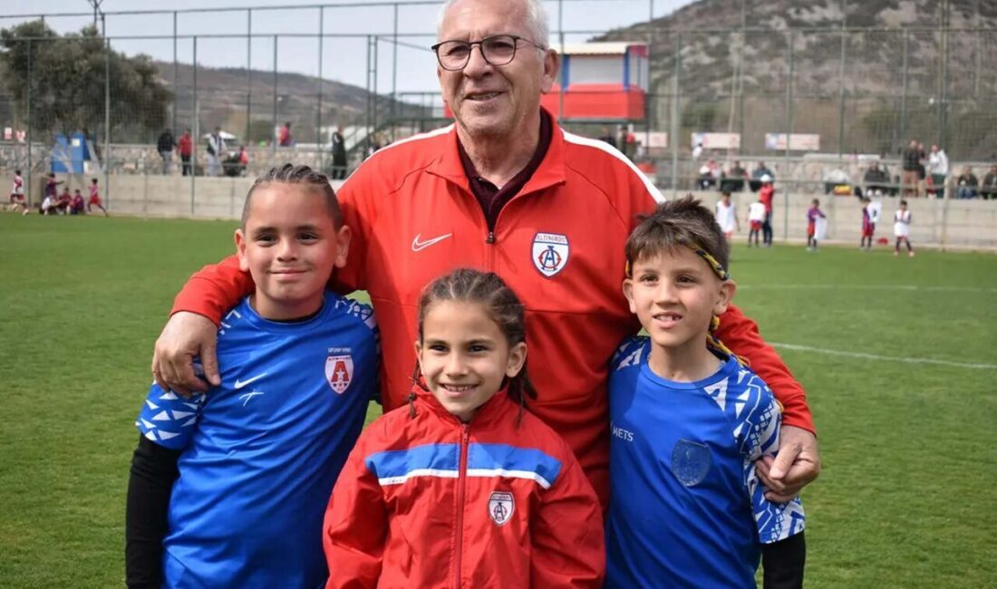 Mustafa KÖPRÜLÜ / İZMİR, – 2’nci Lig Beyaz Grup ekiplerinden