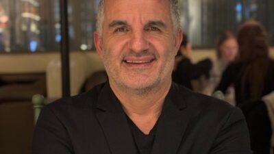 İSTANBUL, – DİYETİSYEN Prof. Dr. Murat Baş, “Ananasın sapında bulunan