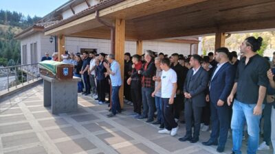 GÖZYAŞLARIYLA TOPRAĞA VERİLDİ Fatih Acacı’nın cenazesi, otopsi işlemlerinin ardından ailesi