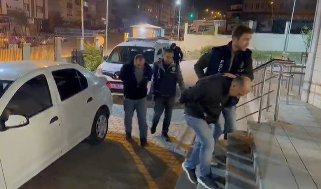 Umutcan ÖREN/ANKARA, – ANKARA’da trafikte ‘yol verme’ tartışmasında taksi şoförü
