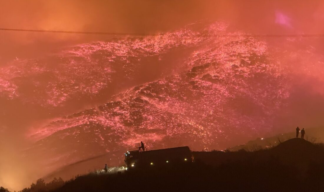 ALEVLER İSPATLI MAHALLESİ’NE SIÇRADI Aliefendi Mahallesi’nde başlayıp, rüzgarın etkisiyle İspatlı