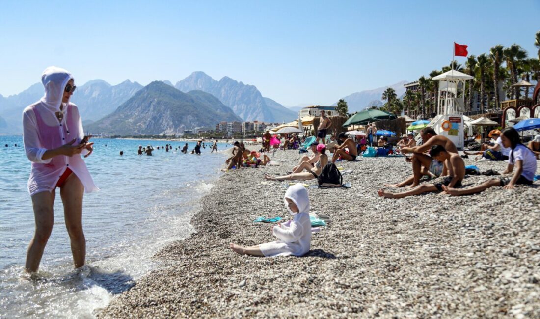 Tolga YILDIRIM-Alkın BİRİCİK/ANTALYA, – HAVA sıcaklığının 39 derece ölçüldüğü Antalya’da