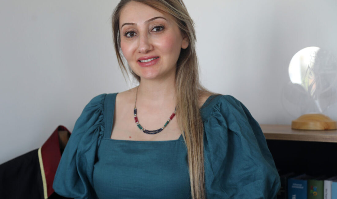 İrem GÜNEYBAZ/ANTALYA, – YURT dışında yaşayan M.S., Antalya’da doğan torununu
