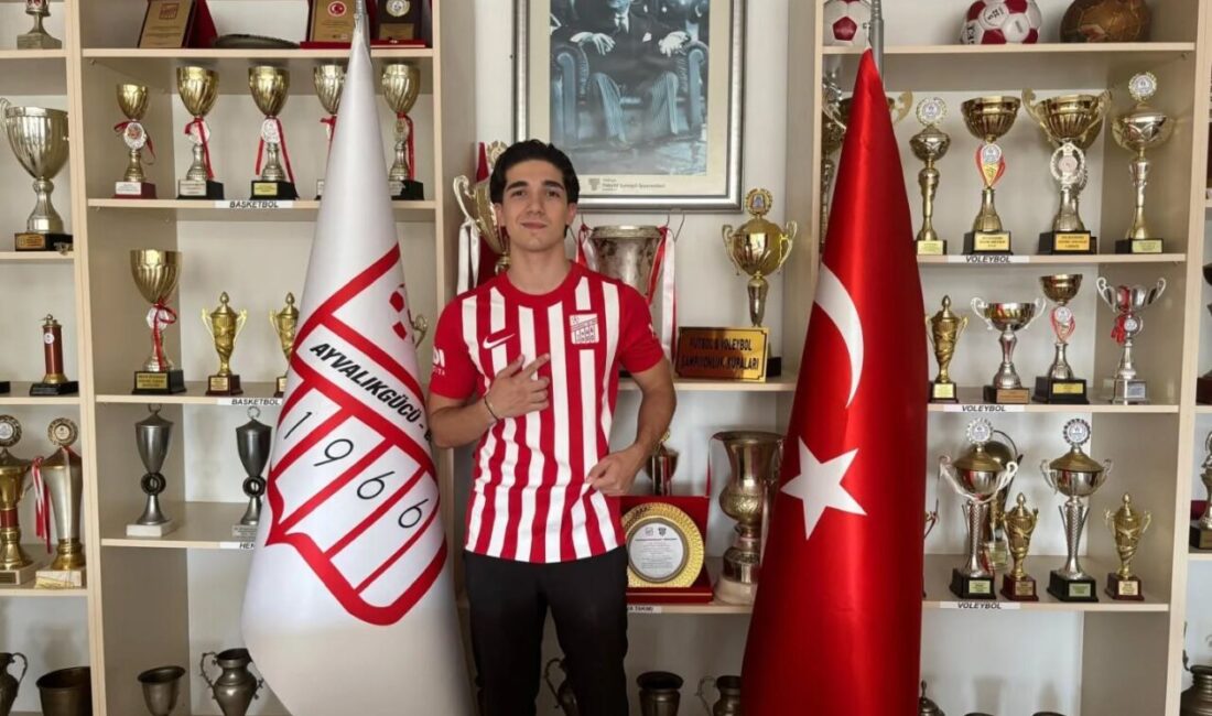 AYVALIK, – TFF 3’üncü Lig 4’üncü Grup ekiplerinden Ayvalıkgücü Belediyespor,