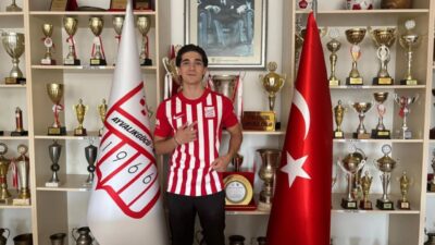 AYVALIK, – TFF 3’üncü Lig 4’üncü Grup ekiplerinden Ayvalıkgücü Belediyespor,