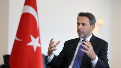 ANKARA, – ENERJİ ve Tabii Kaynaklar Bakanı Alparslan Bayraktar, Çin