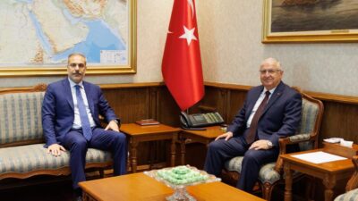 ANKARA, – DIŞİŞLERİ Bakanı Hakan Fidan, Milli Savunma Bakanı Yaşar
