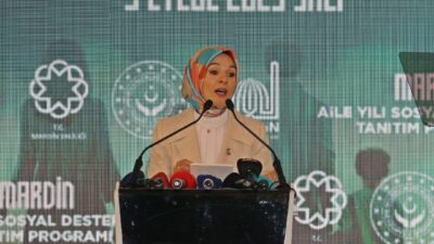 ‘AİLE YAPIMIZ VE DEĞERLERİMİZ, BUGÜN CİDDİ SINAMALARLA KARŞI KARŞIYA’ Aile