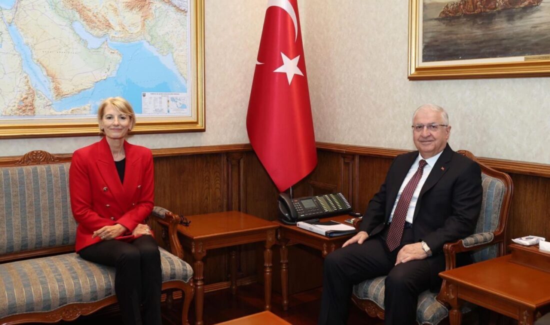 Bakan Güler, İngiltere’nin Ankara Büyükelçisi Morris’i kabul etti Ruken KADIOĞLU/ANKARA, – MİLLİ Savunma Bakanı Yaşar Güler, İngiltere’nin Ankara