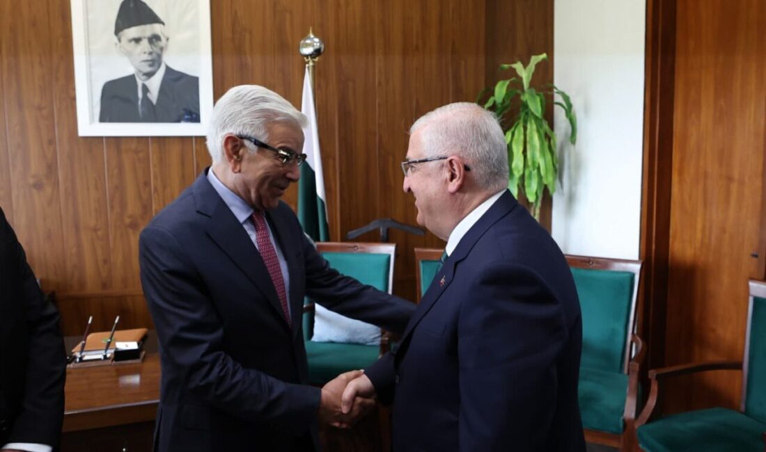 PAKİSTAN, – MİLLİ Savunma Bakanı Yaşar Güler, Pakistan’daki resmi temasları