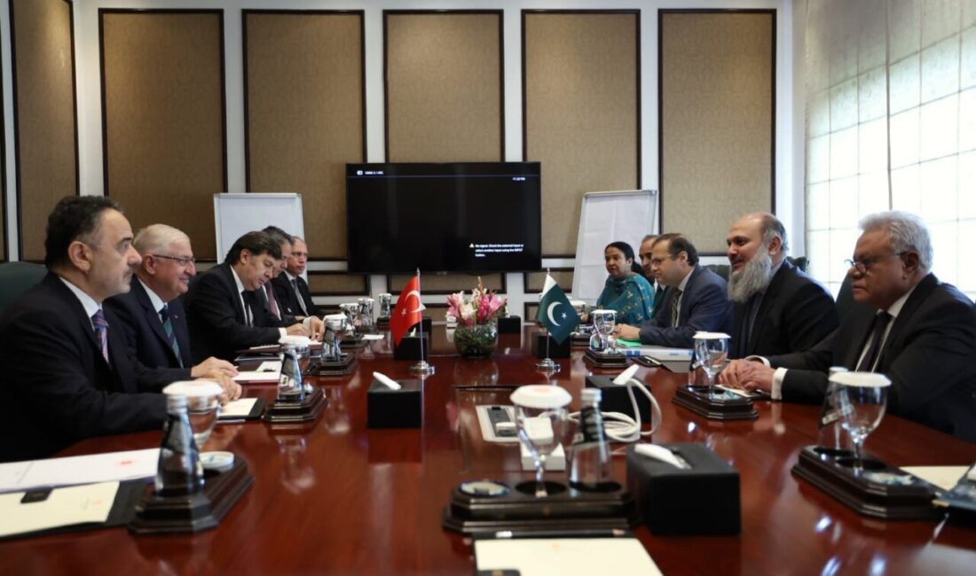 PAKİSTAN, – MİLLİ Savunma Bakanı Yaşar Güler, Pakistan Ticaret Bakanı
