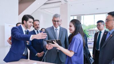 ÇİN, – SAĞLIK Bakanı Kemal Memişoğlu, Çin’in Shenzhen kentindeki Huawei