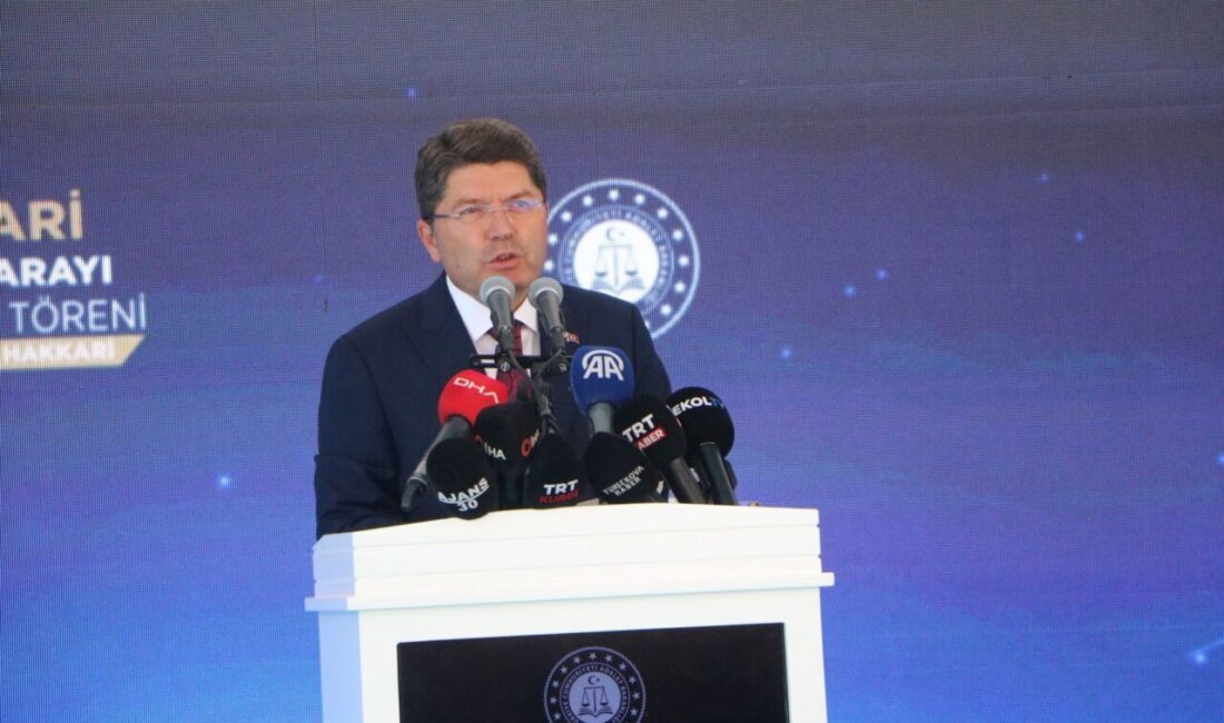 Yaşar KAPLAN-Mehmet ÖZKAN/HAKKARİ, – HAKKARİ’de Adalet Sarayı’nın temel atma töreninde