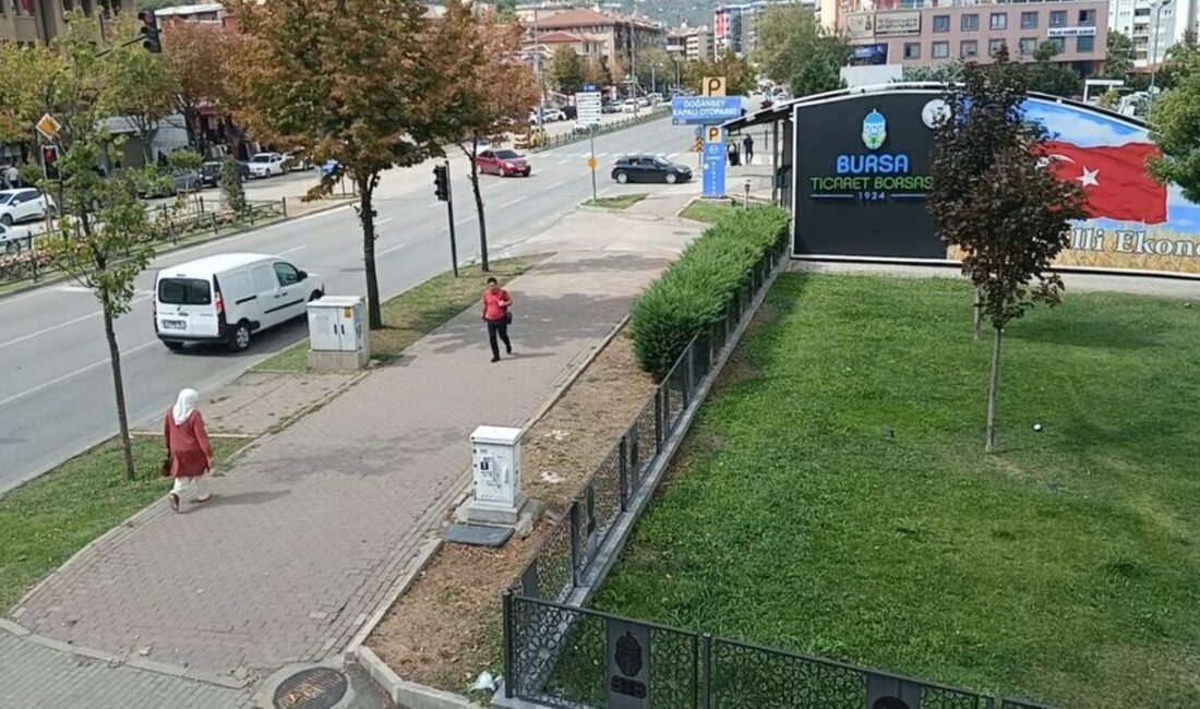 BURSA’DA DA HİSSEDİLDİ Balıkesir’in Sındırgı ilçesinde meydana gelen 4,9 büyüklüğündeki