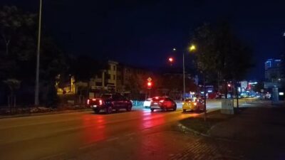 BURSA VE İLÇELERİNDE DE HİSSEDİLDİ Balıkesir’in Sındırgı ilçesinde saat 23.03’te