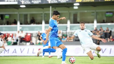 BODRUM, – 1’inci Lig’de milli aradan önce Sakaryaspor ve Serikspor