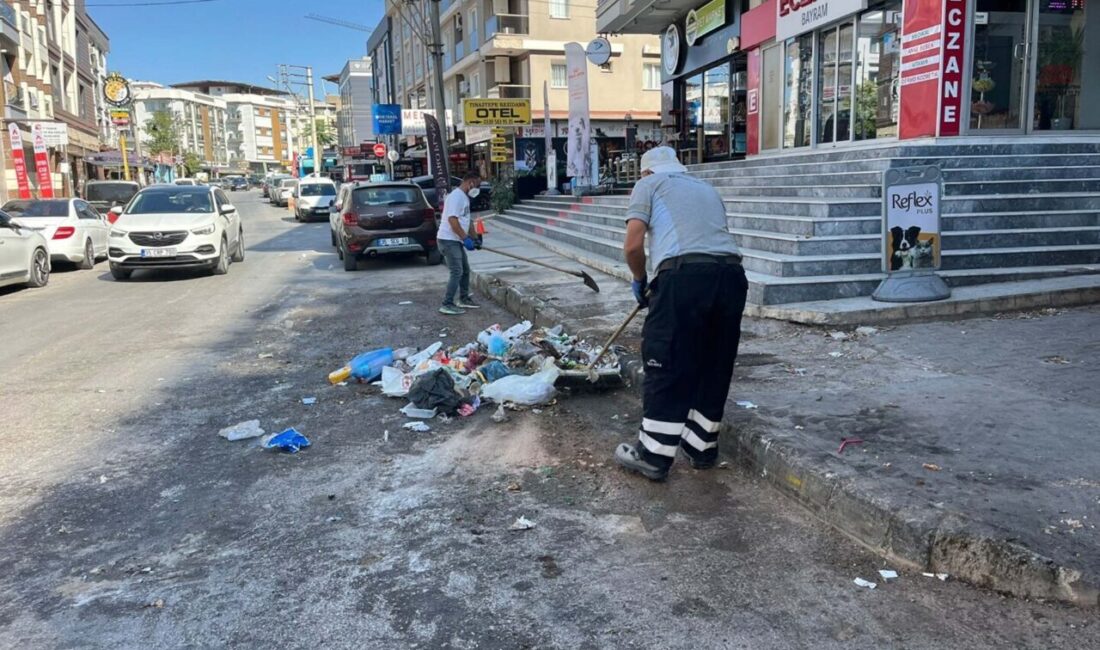 İLÇEDEKİ ÇÖPLER TOPLANIYOR Buca Belediyesi’nde, işçiler ve DİSK Genel İş