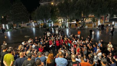 Yağmur ÖNGÜN/İZMİR, – İZMİR’in Buca Belediyesi’nde işçiler ile DİSK Genel