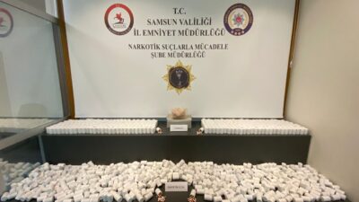 Emre ÖNCEL/SAMSUN, – SAMSUN’da nakliye aracının kasasındaki bulaşık makinesinde 53