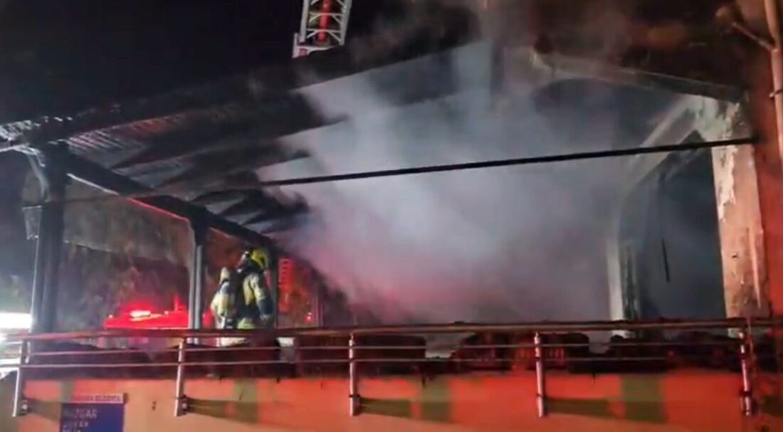 Özgül ATABEY/MUDANYA (Bursa), – BURSA’da 3 katlı binanın giriş katında