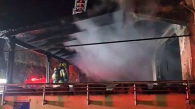 Özgül ATABEY/MUDANYA (Bursa), – BURSA’da 3 katlı binanın giriş katında