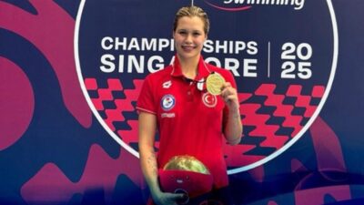 Gençlik ve Spor Bakanı Dr. Osman Aşkın Bak'tan Tarihi Başarıya