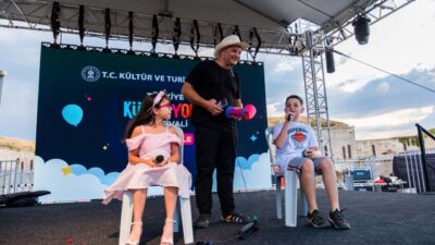 ÇANAKKALE, – ÇANAKKALE Kültür Yolu Festivali’nin 7’nci gününde, müzikten astrolojiye