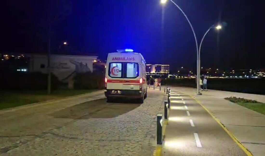 Fuat SERTDEMİR/ GELİBOLU(Çanakkale), – ÇANAKKALE’nin Gelibolu ilçesinde kayalıklarda balık tutan