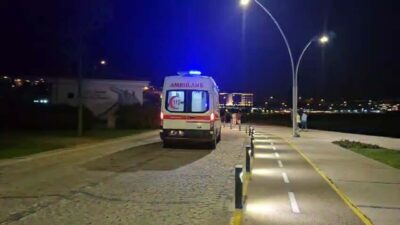 Fuat SERTDEMİR/ GELİBOLU(Çanakkale), – ÇANAKKALE’nin Gelibolu ilçesinde kayalıklarda balık tutan