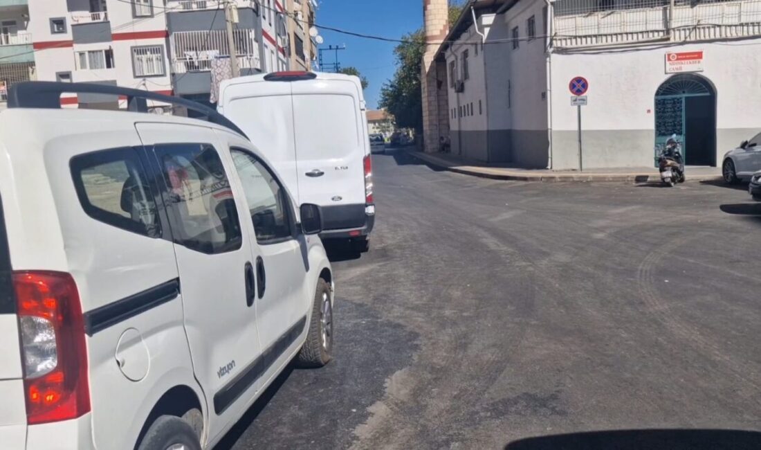 Gıyasettin TETİK-Seyfettin EKEN/DİYARBAKIR, – DİYARBAKIR’ın Bağlar ilçesinde evinin önündeki aracına