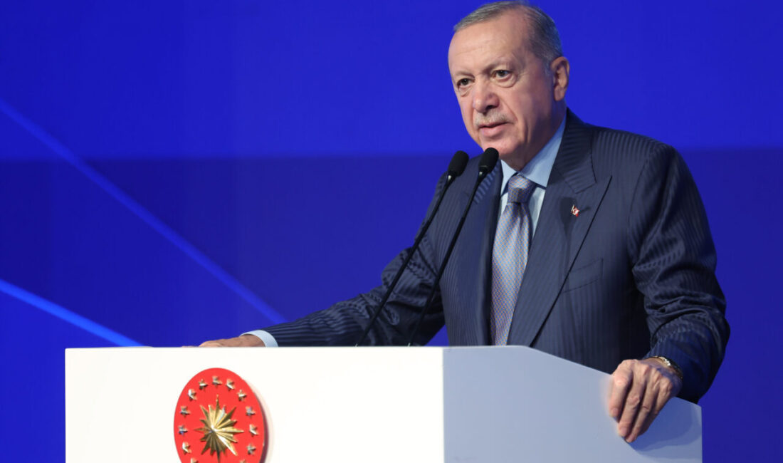 Cumhurbaşkanı Erdoğan: İslam alemi, İsrail’in bu yayılmacı emellerini boşa çıkaracak dirayete sahiptir İSTANBUL, – CUMHURBAŞKANI Recep Tayyip Erdoğan, “İslam alemi, İsrail’in bu