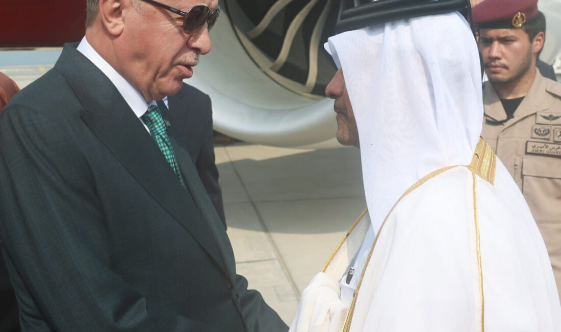 Cumhurbaşkanı Erdoğan, Katar’da KATAR, – CUMHURBAŞKANI Recep Tayyip Erdoğan ile eşi Emine Erdoğan,