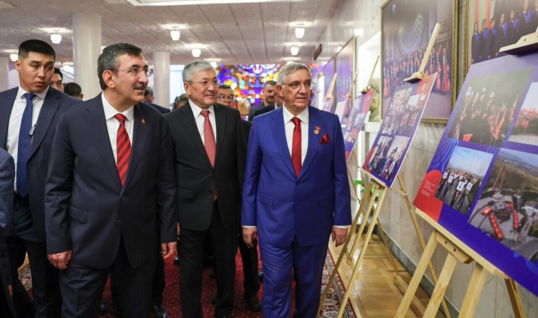 Cumhurbaşkanı Yardımcısı Yılmaz, ‘Kırgızistan – Türkiye Manas Üniversitesi’nin 30’uncu Yıl Dönümü’ programına katıldı KIRGIZİSTAN, – CUMHURBAŞKANI Yardımcısı Cevdet Yılmaz, ‘Kırgızistan – Türkiye Manas